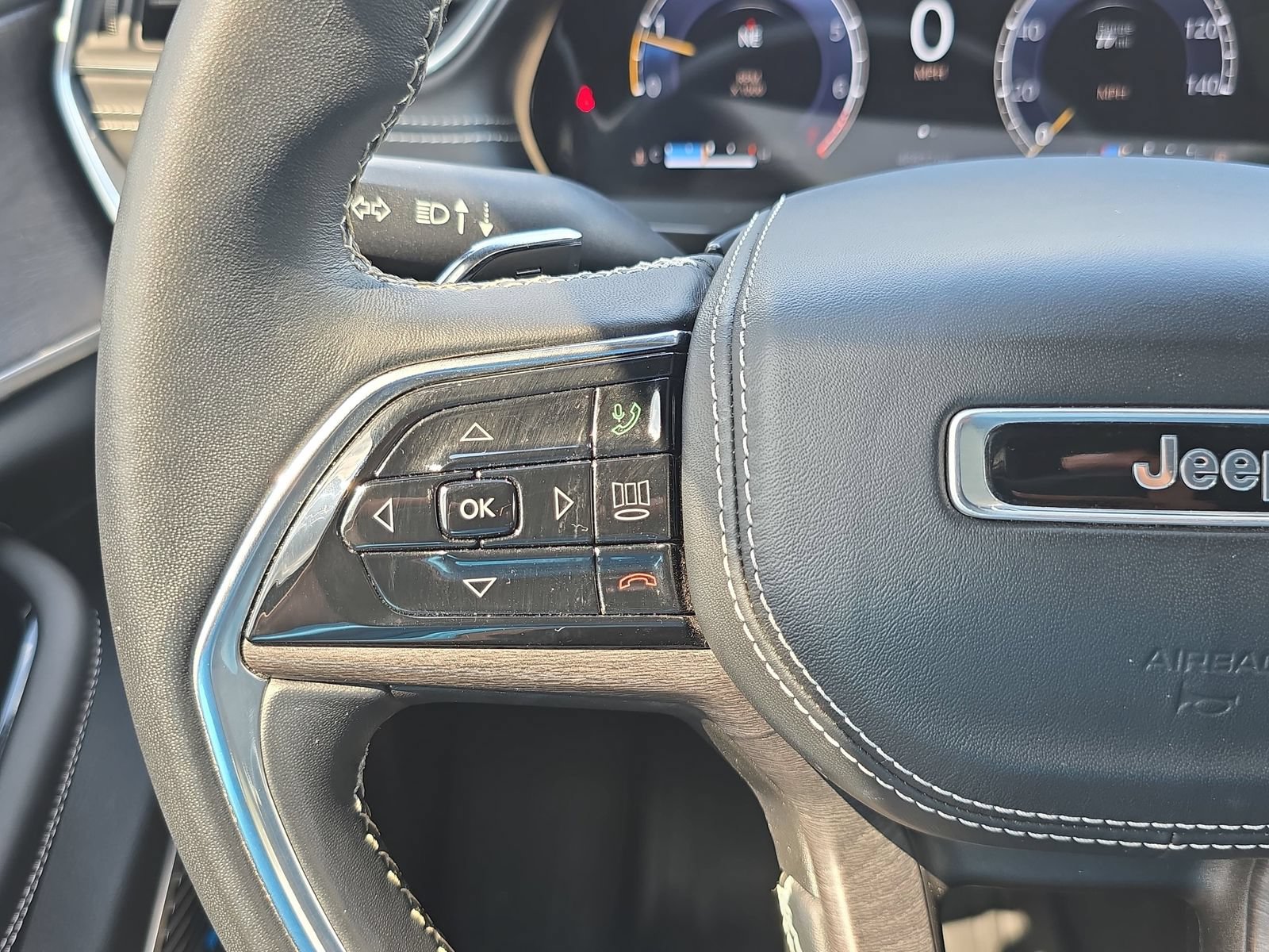 Used 2021 Jeep Grand Cherokee L Overland AWD/4WD image 17