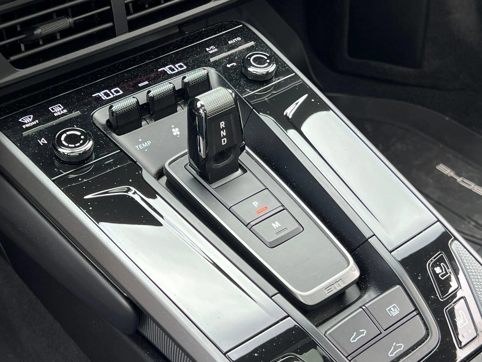 Certified 2025 Porsche 911 Carrera RWD image 28