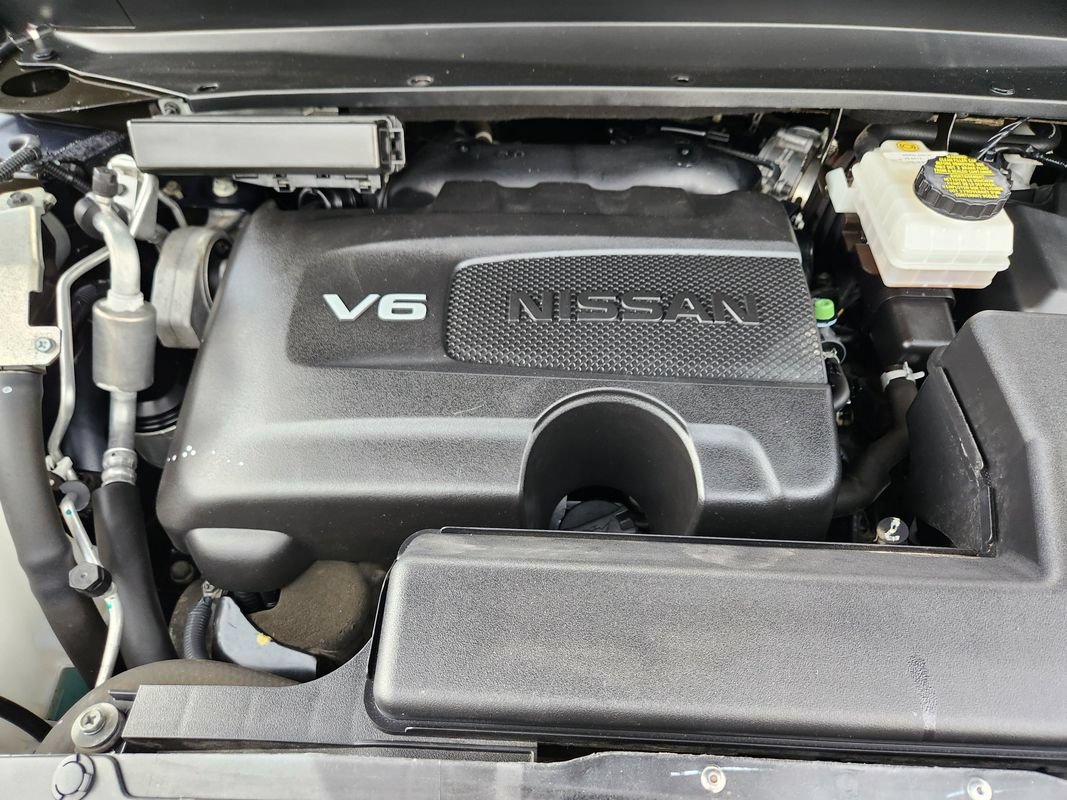 Used 2017 Nissan Pathfinder Platinum AWD/4WD image 35