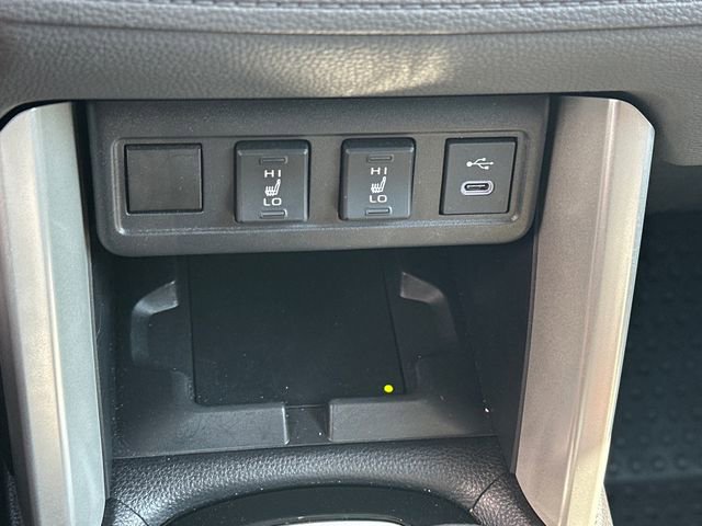 Used 2025 Toyota Corolla Cross XLE w/ Convenience Package image 24