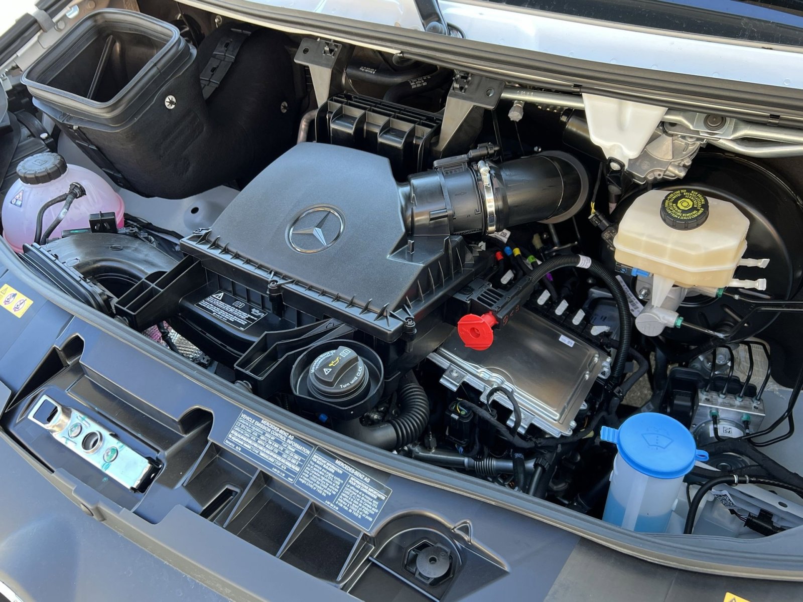 New 2026 Mercedes-Benz Sprinter 144 Cargo image 28