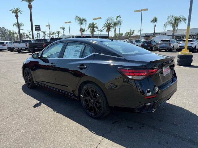 New 2025 Nissan Sentra SR w/ Midnight Edition image 4