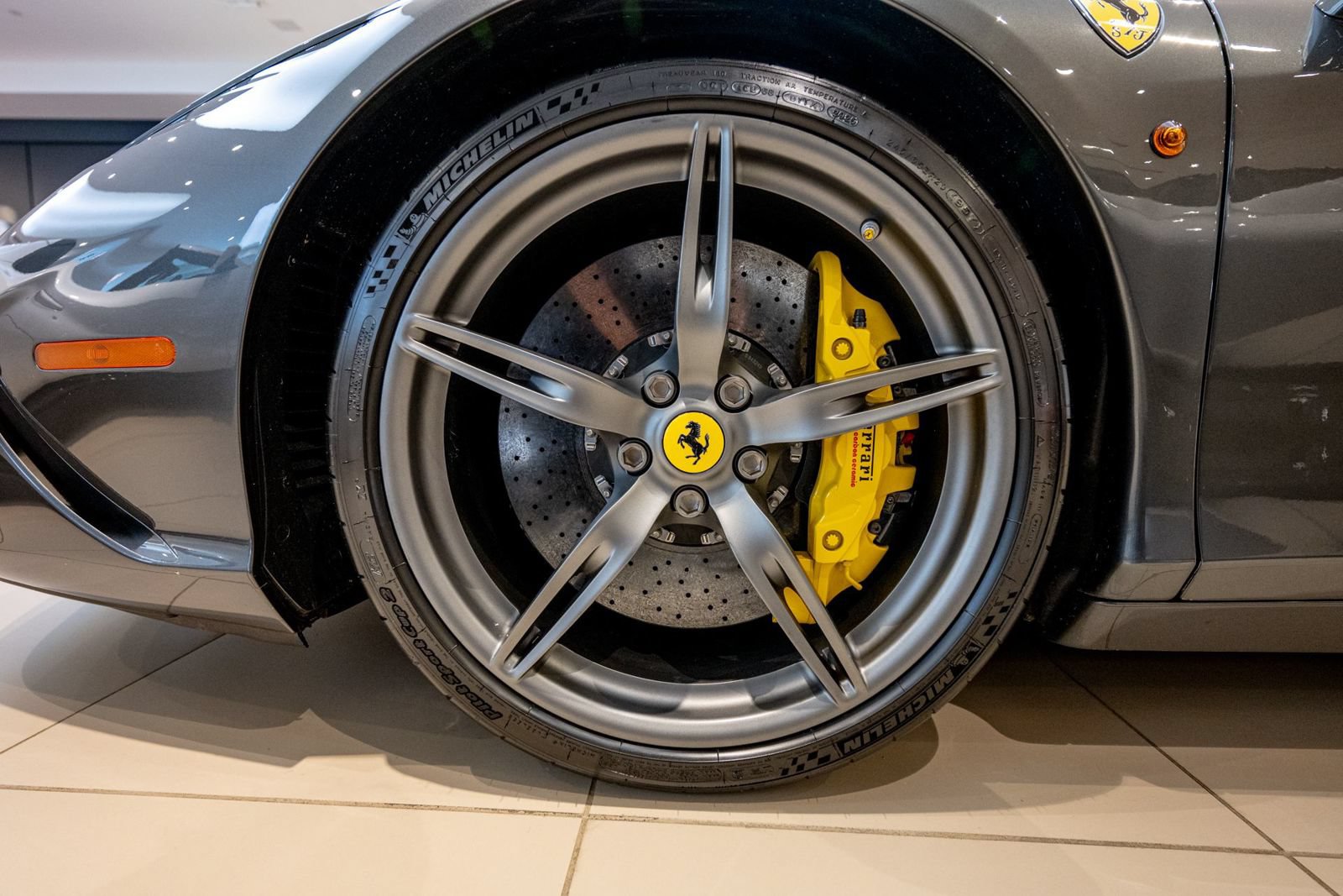 Used 2014 Ferrari 458 Speciale Coupe RWD image 18