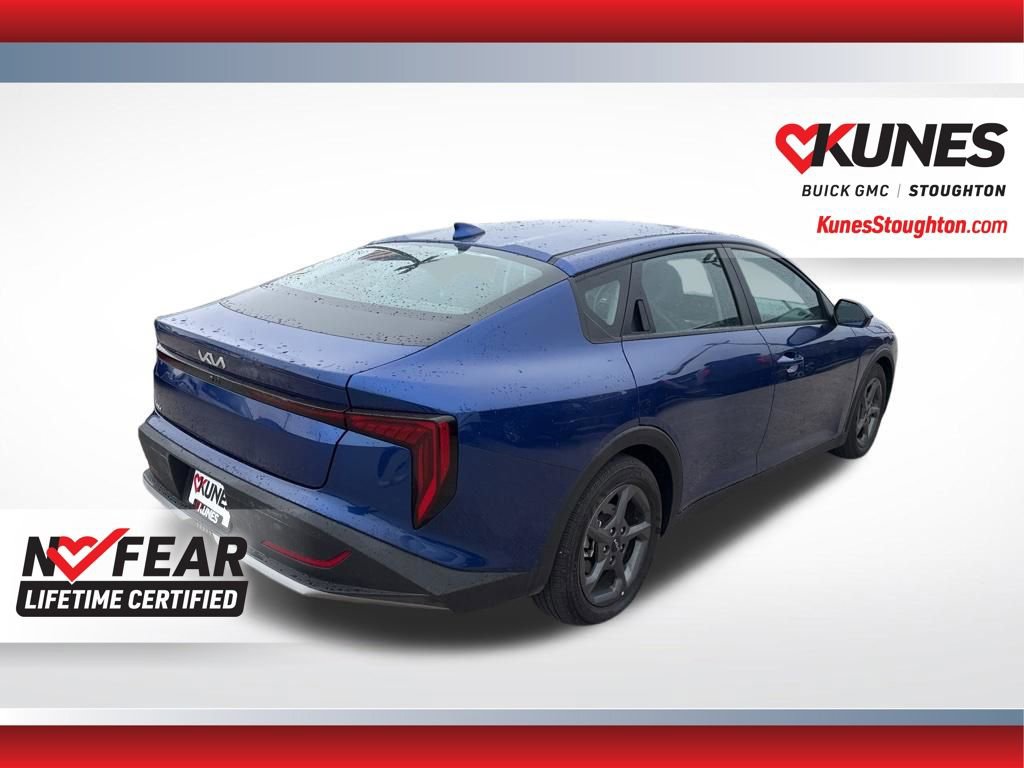 Used 2025 Kia K4 LXS image 11