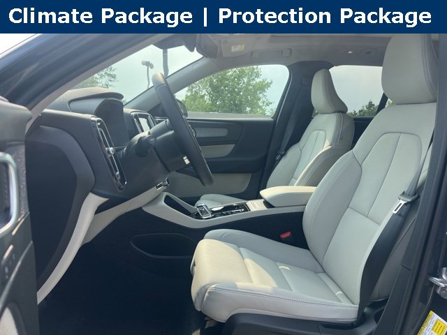 New 2026 Volvo XC40 B5 Ultra w/ Climate Package image 14