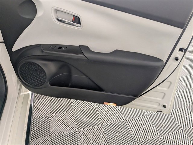 Used 2017 Toyota Prius Four image 30