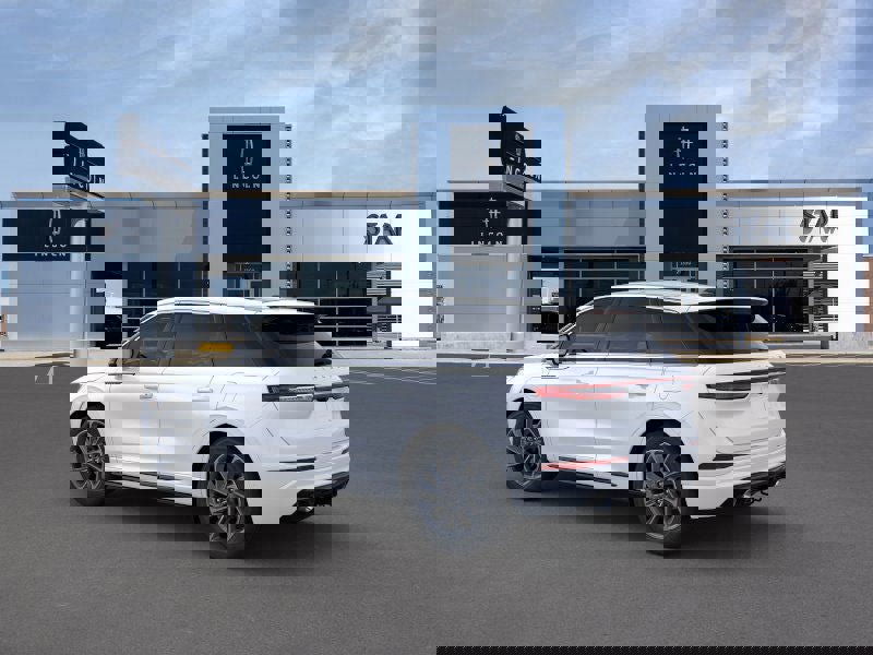 Used 2023 Lincoln Corsair Grand Touring w/ Equipment Group 302A image 4