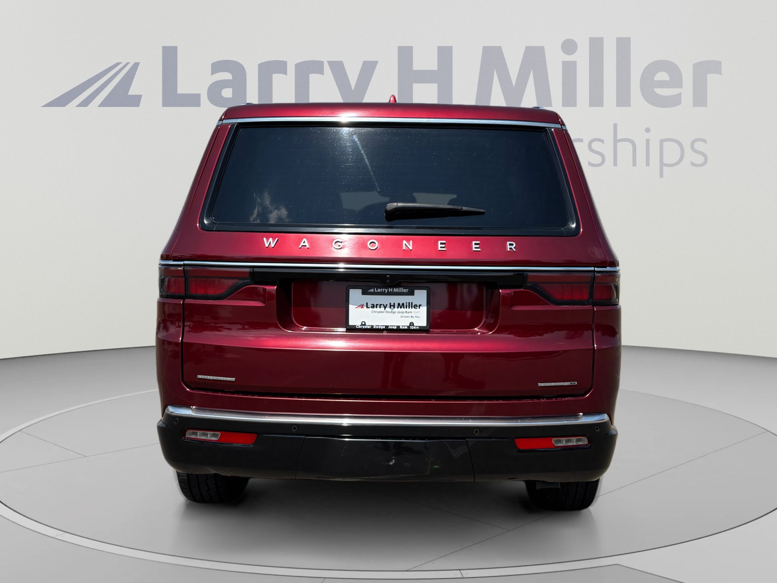 Used 2022 Jeep Wagoneer Series II AWD/4WD image 5