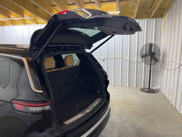 Used 2021 Jeep Grand Cherokee L Summit image 10