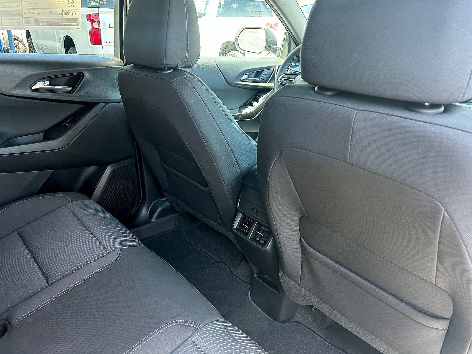 New 2026 Chevrolet Equinox LT w/ Safety and Technology Package FWD image 25