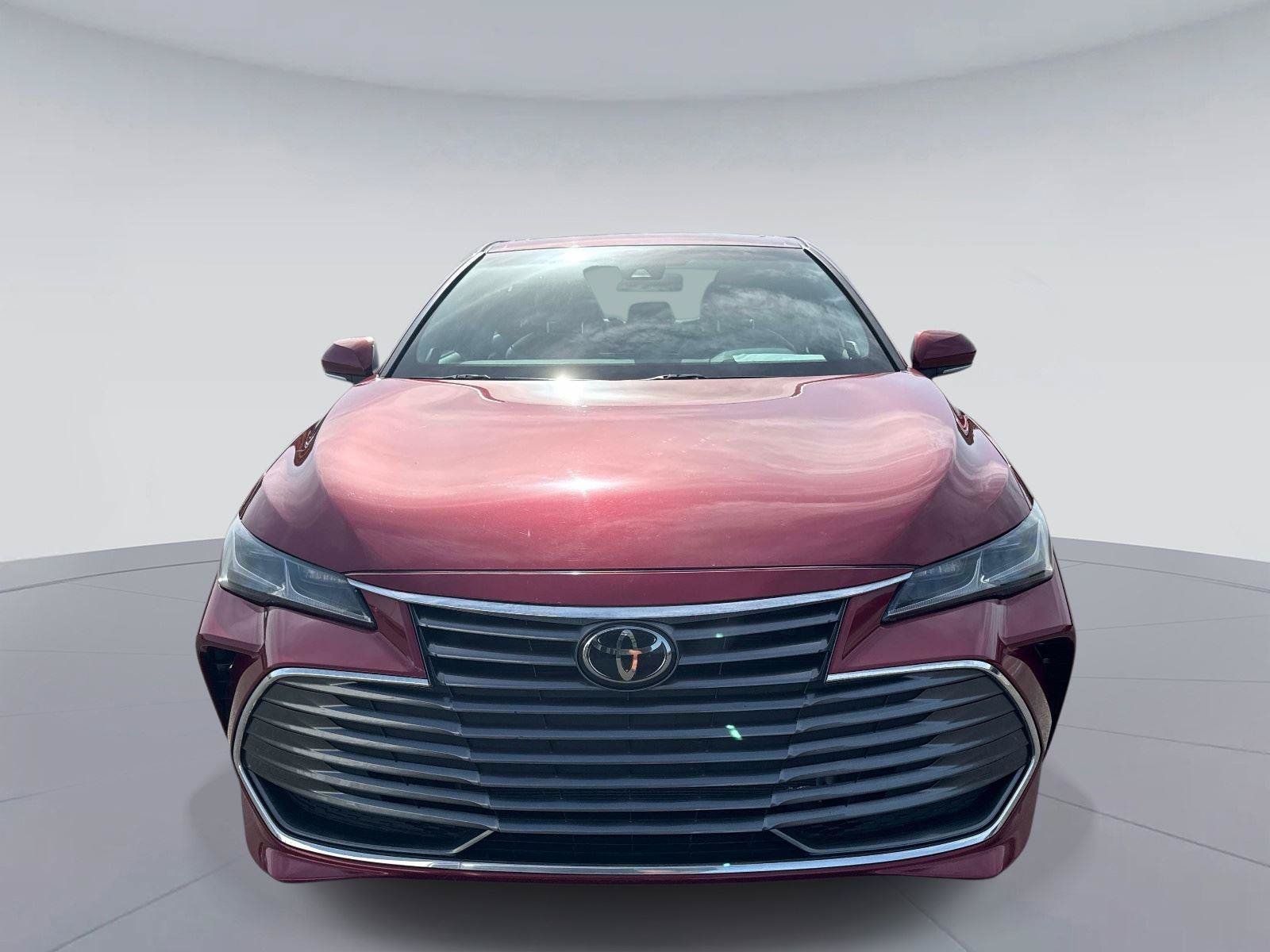Used 2019 Toyota Avalon Limited FWD image 9