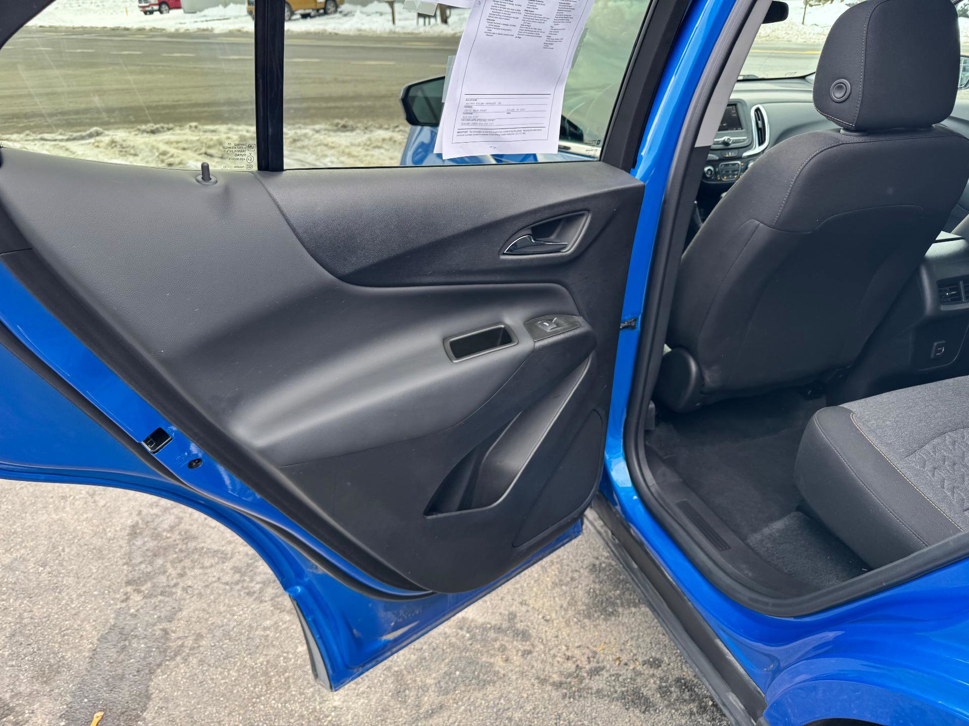 Used 2024 Chevrolet Equinox LT image 37