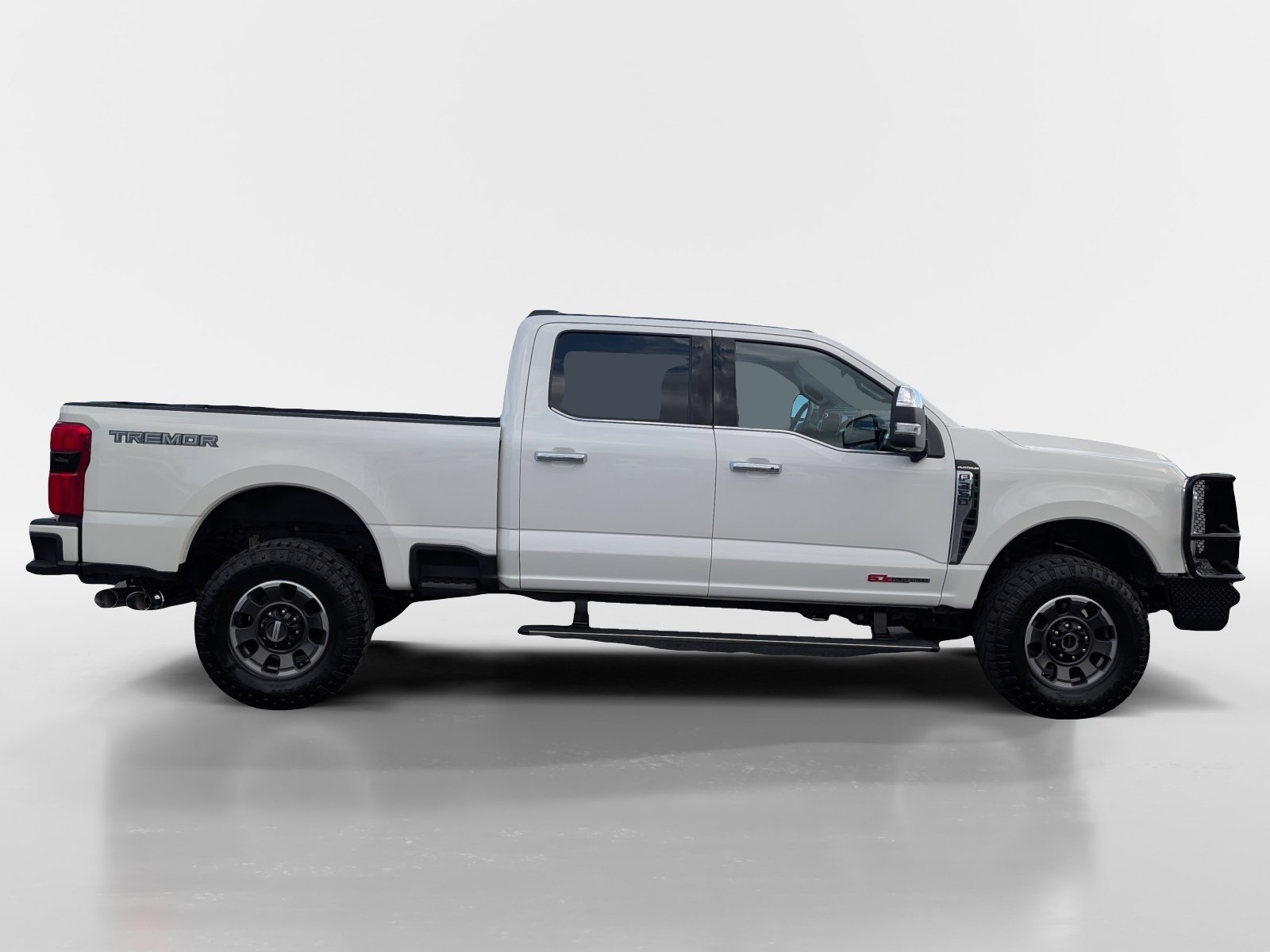 Used 2024 Ford F350 Platinum w/ Tremor Off-Road Package image 3