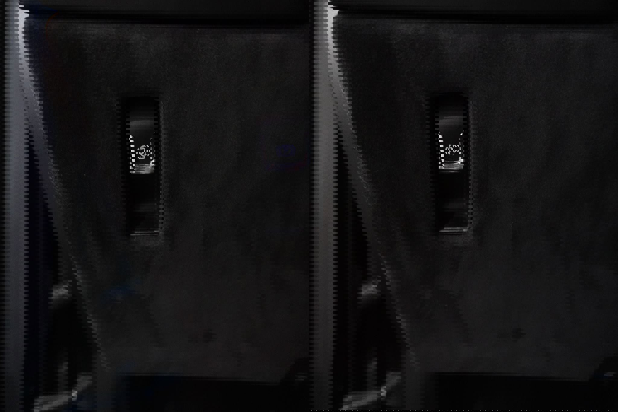 Used 2017 Cadillac Escalade ESV Platinum image 41