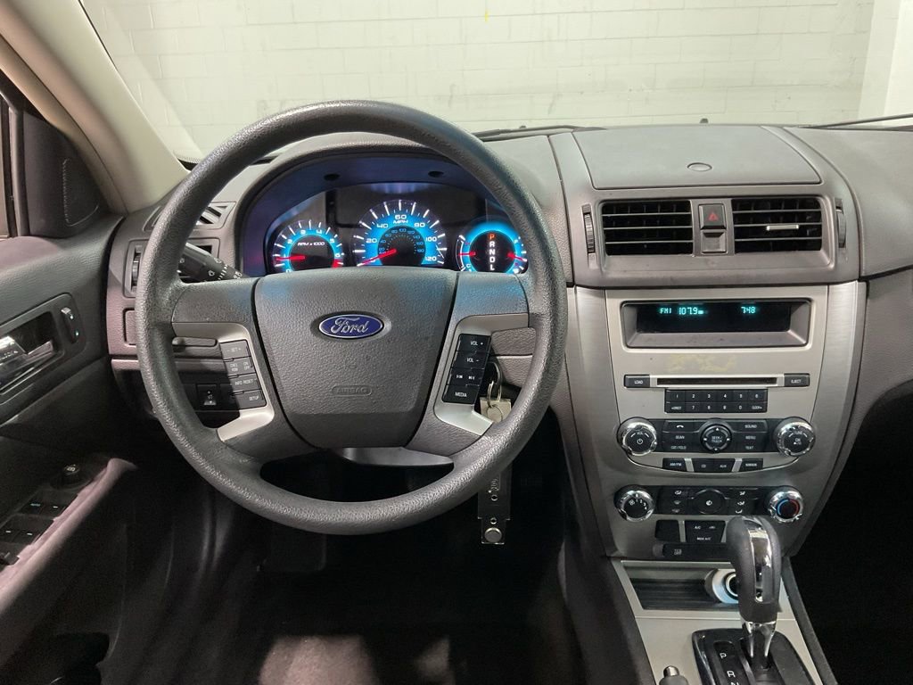 Used 2012 Ford Fusion SE image 9