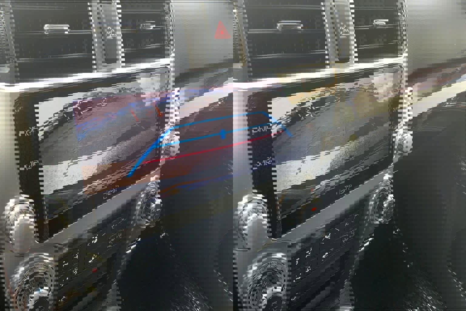 Used 2018 Toyota 4Runner Limited image 27