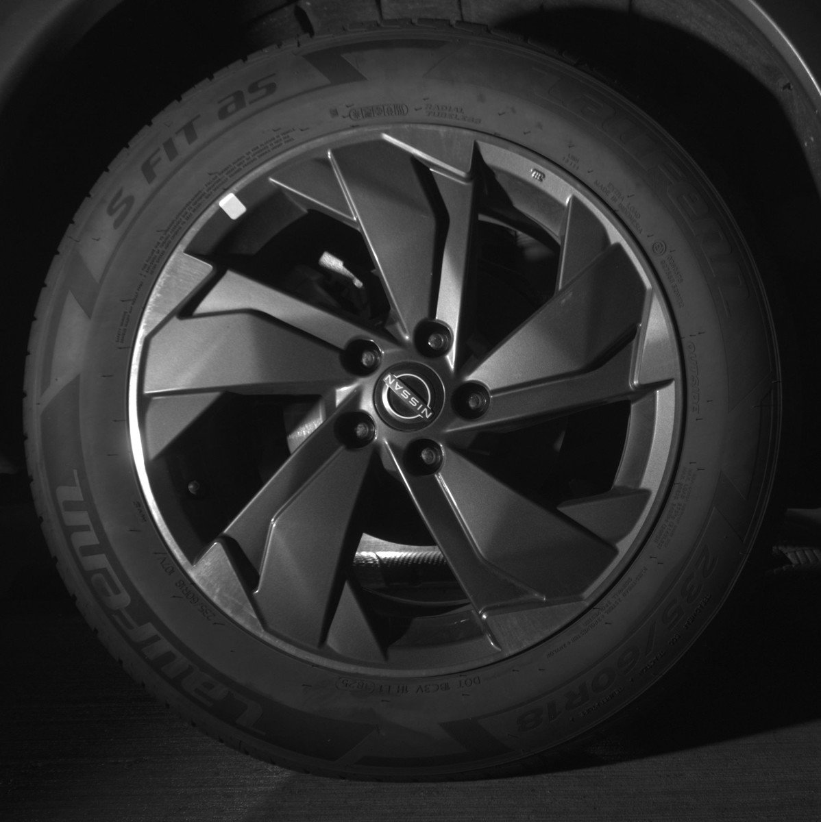 Used 2025 Nissan Rogue SV FWD image 15