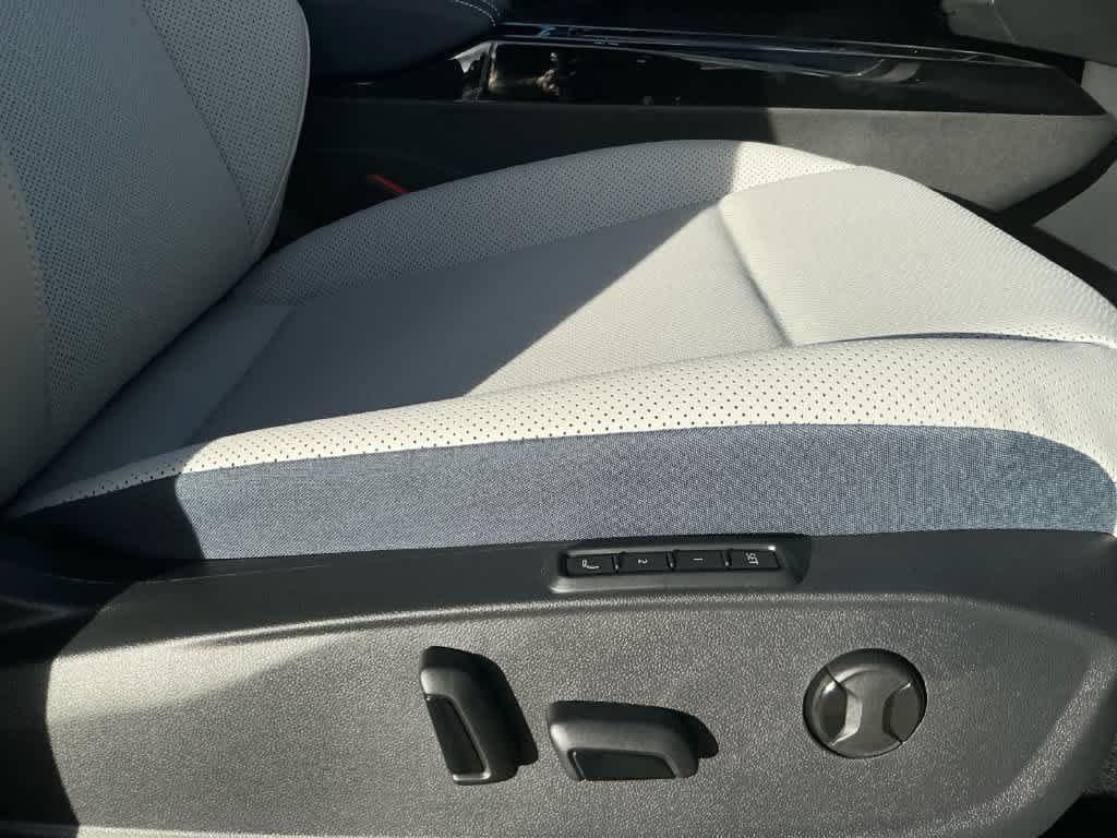 New 2026 Volkswagen ID.4 Pro S AWD/4WD image 18