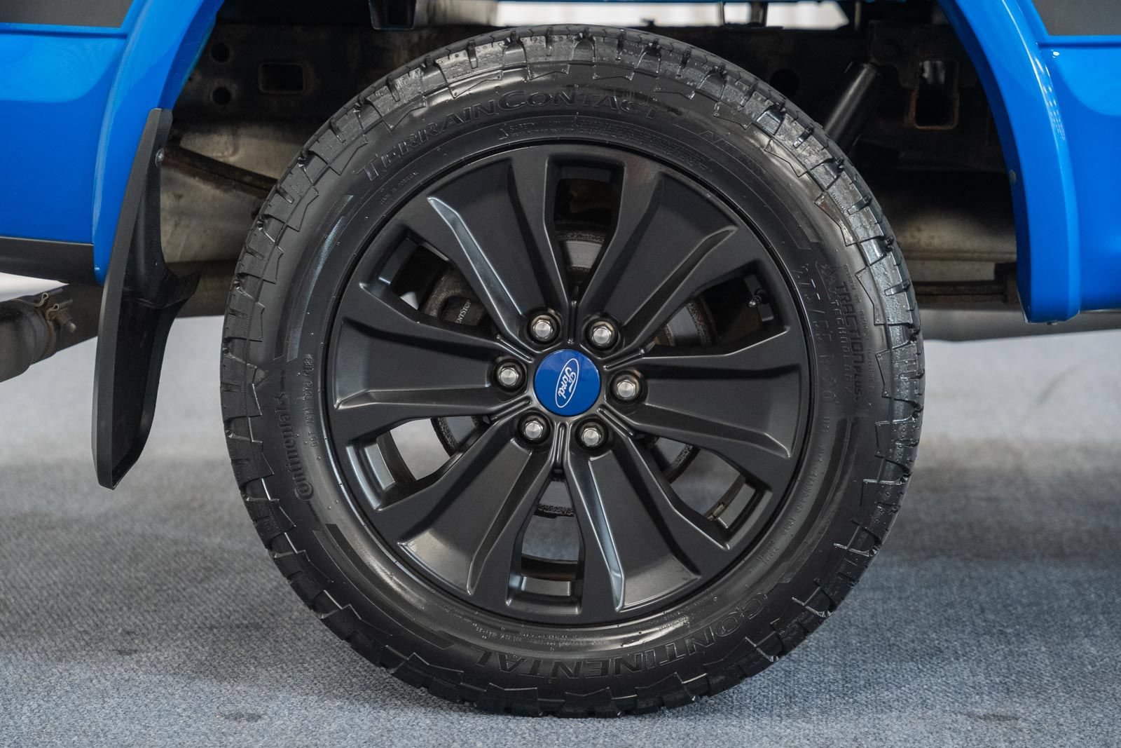 Used 2019 Ford F150 XLT w/ Equipment Group 302A Luxury AWD/4WD image 19