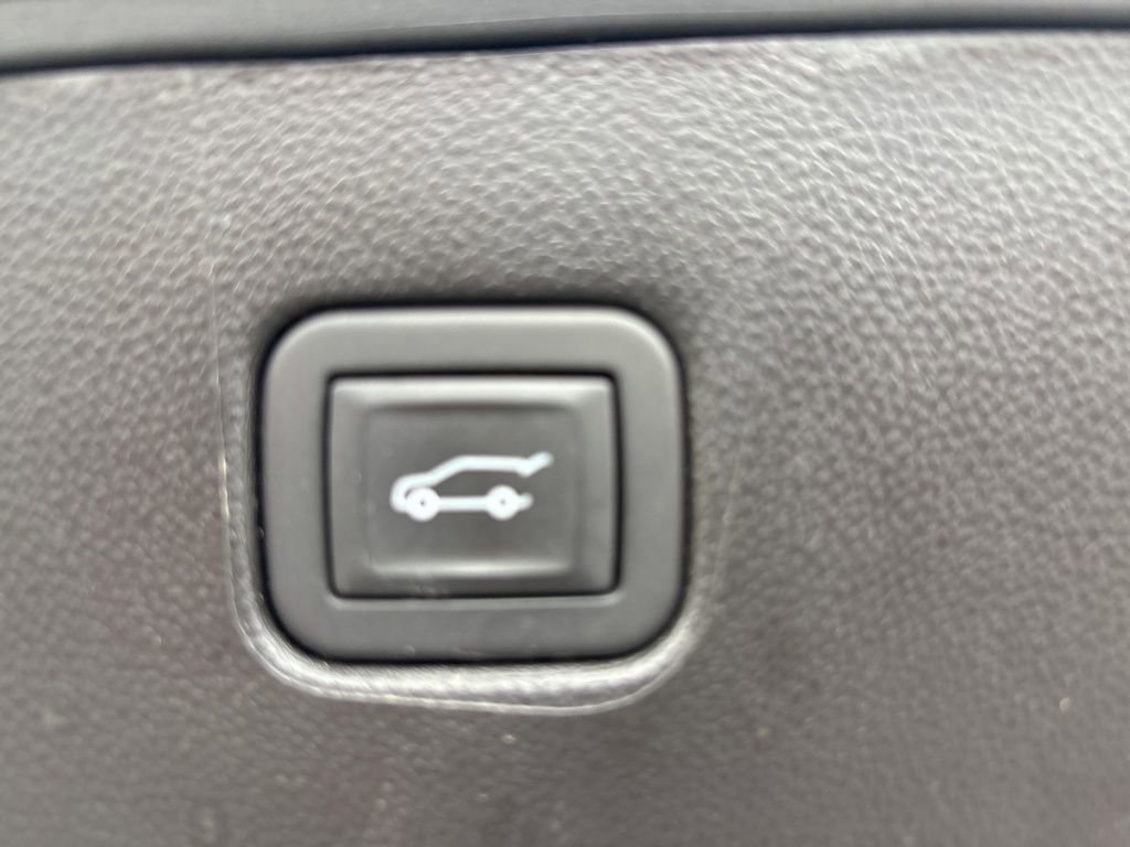 Used 2024 Chevrolet Blazer LT w/ Convenience Package image 15