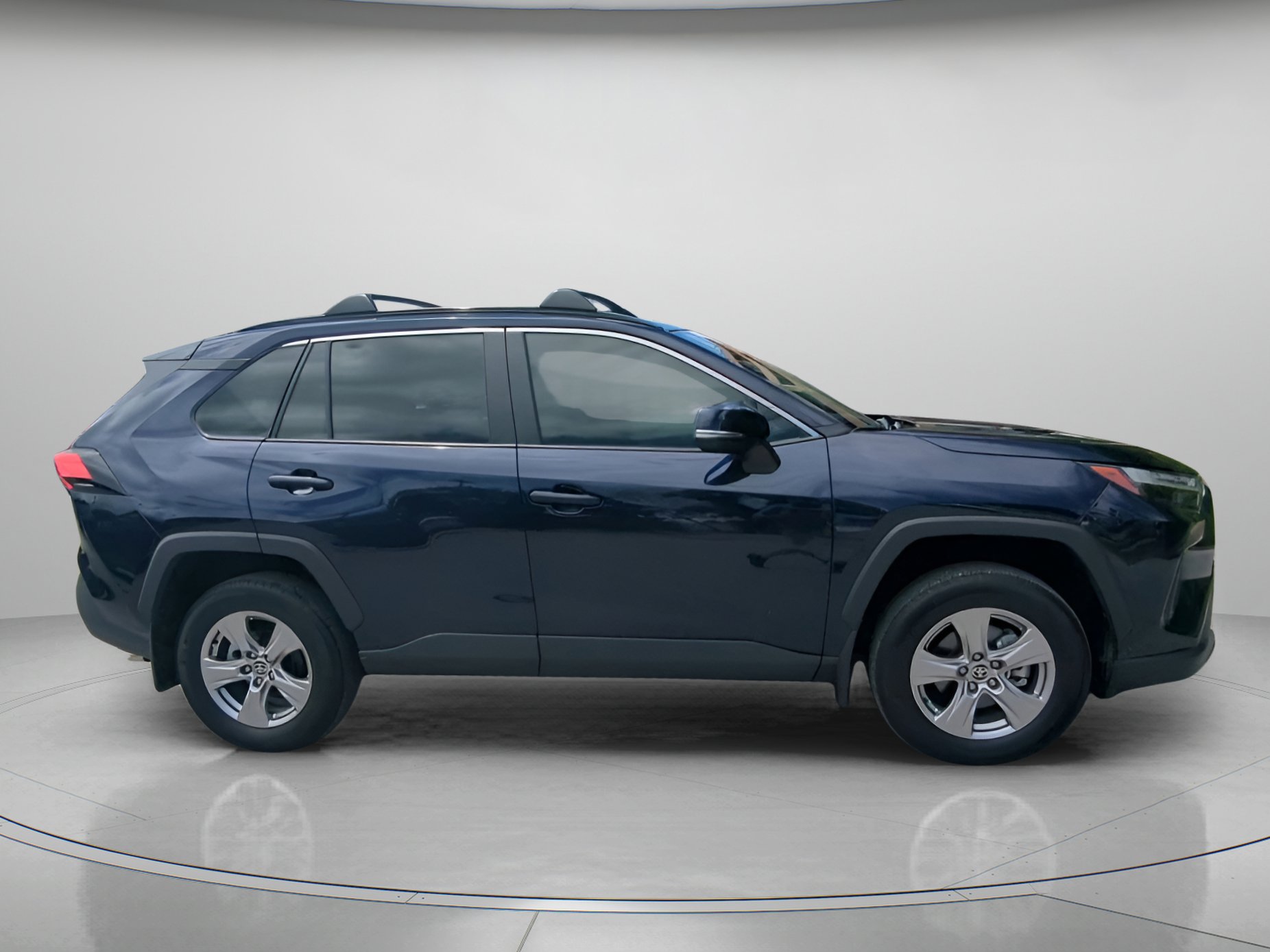 Used 2025 Toyota RAV4 XLE w/ Convenience Package FWD image 35