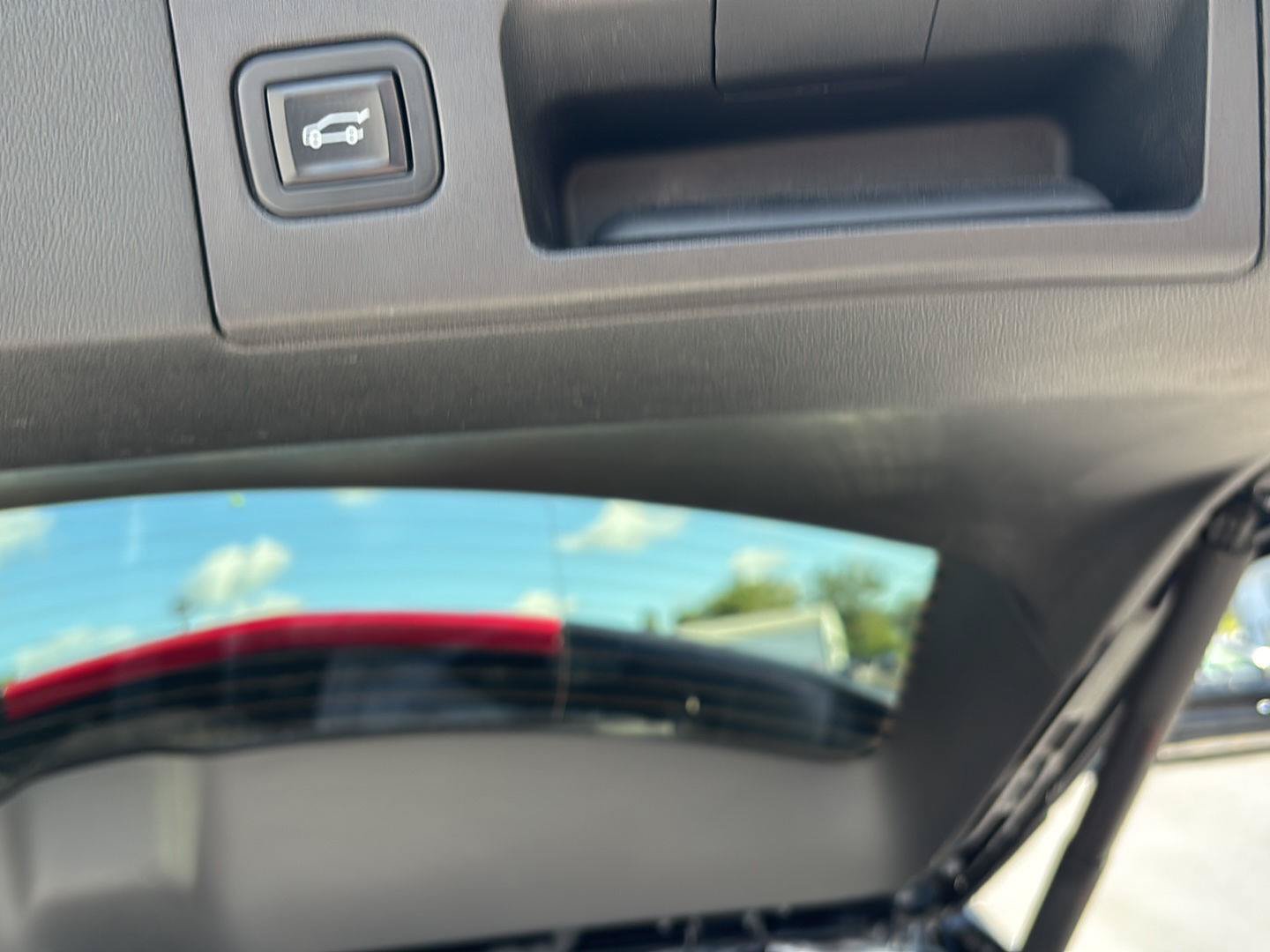 Used 2022 Cadillac XT5 Premium Luxury AWD/4WD image 34