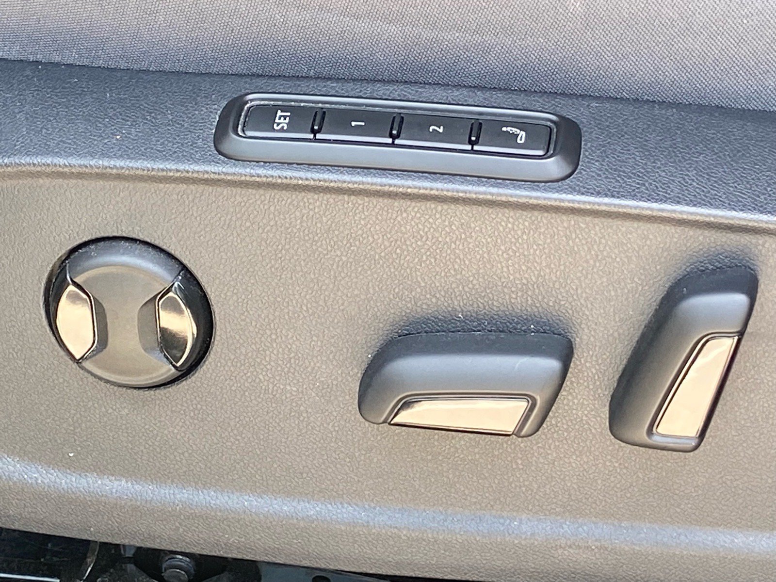 Certified 2023 Volkswagen ID.4 Pro S AWD/4WD image 12