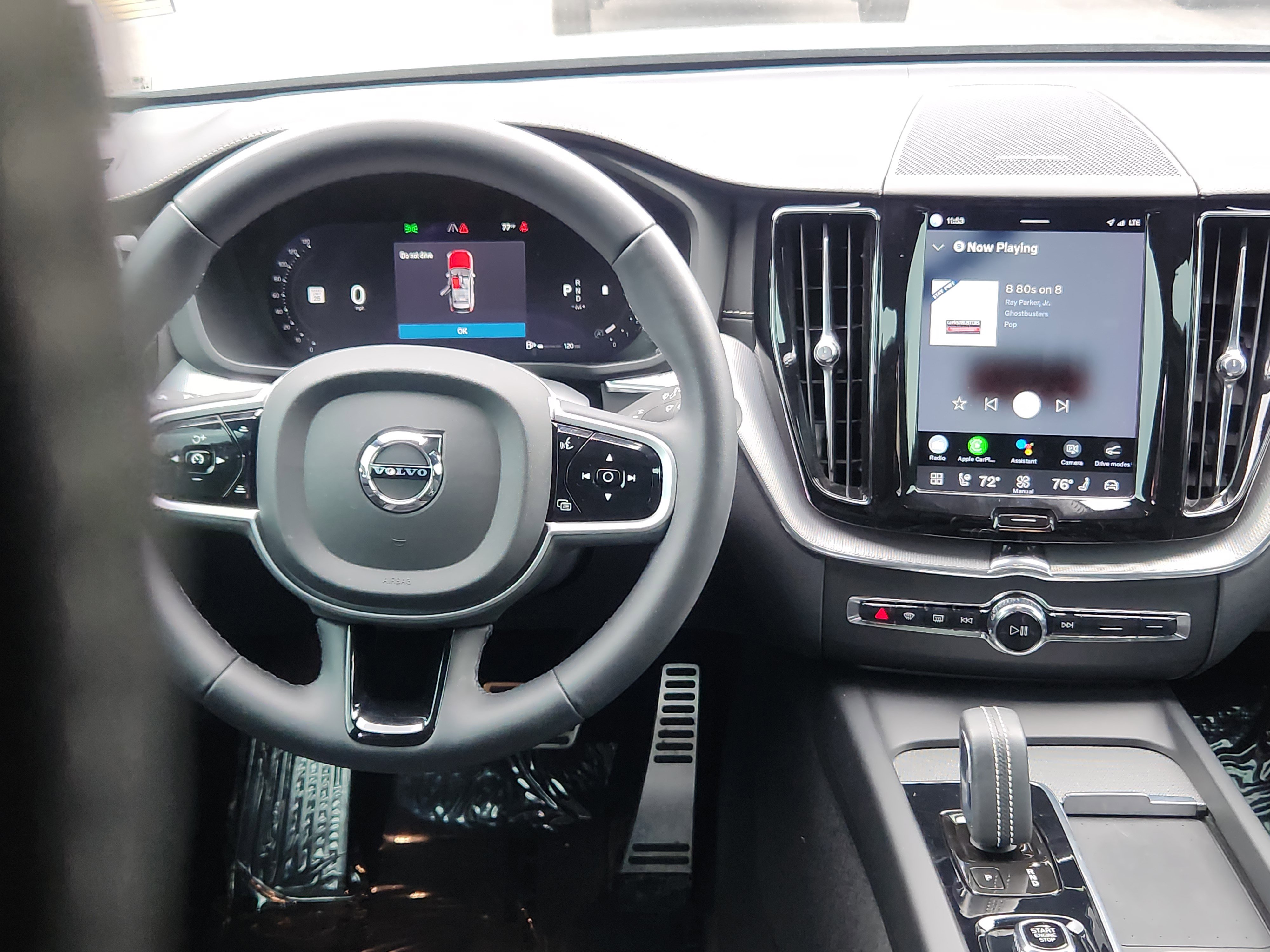 Used 2022 Volvo XC60 B5 R-Design AWD/4WD image 17