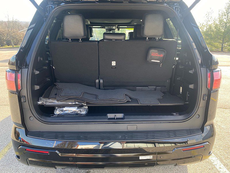 Used 2025 Toyota Sequoia Platinum image 31
