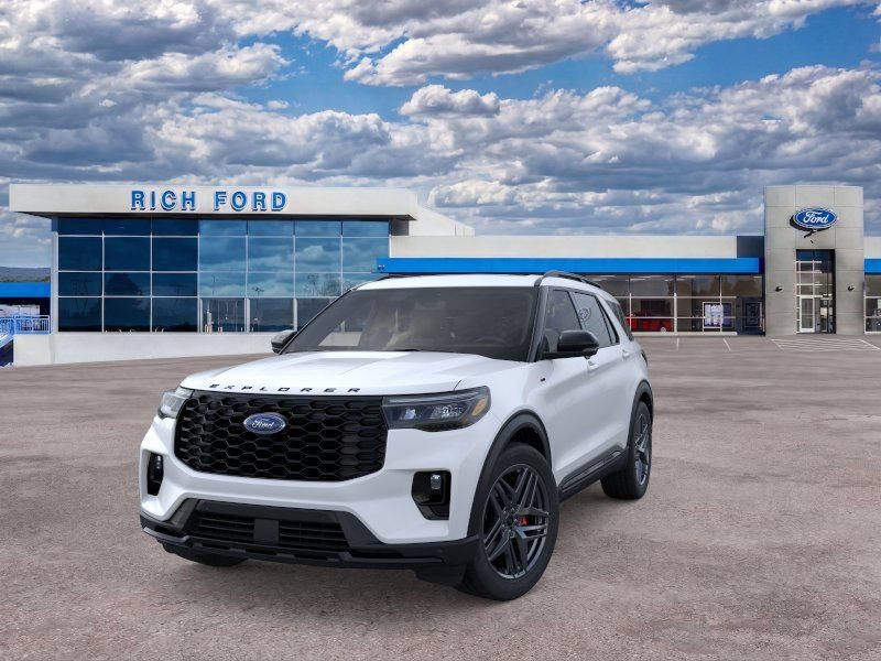 New 2026 Ford Explorer ST-Line w/ ST-Line Street Pack AWD/4WD image 2