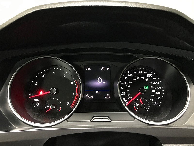 Used 2020 Volkswagen Tiguan SE w/ Panoramic Sunroof Package image 22