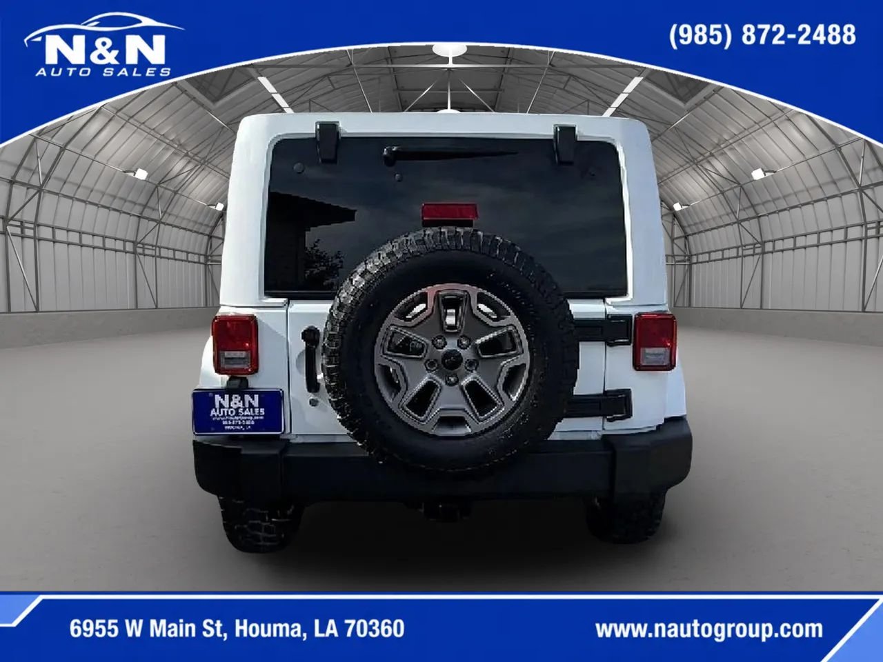 Used 2015 Jeep Wrangler Unlimited Rubicon w/ Connectivity Group AWD/4WD image 4