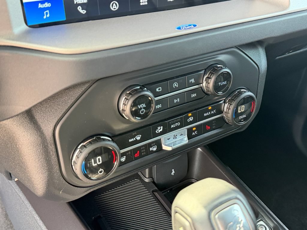 Used 2025 Ford Bronco Outer Banks AWD/4WD image 35