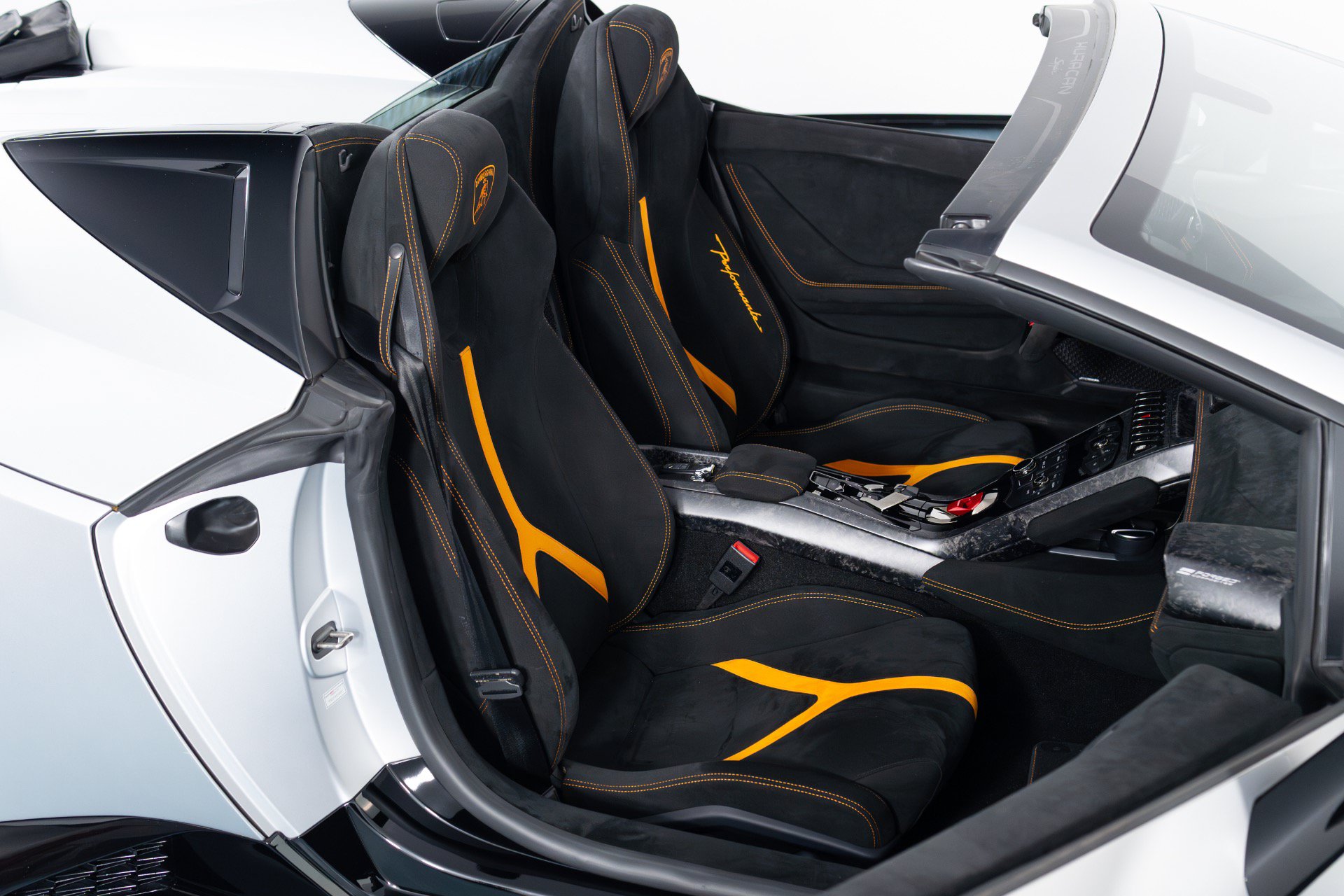 Used 2018 Lamborghini Huracan Performante AWD/4WD image 65
