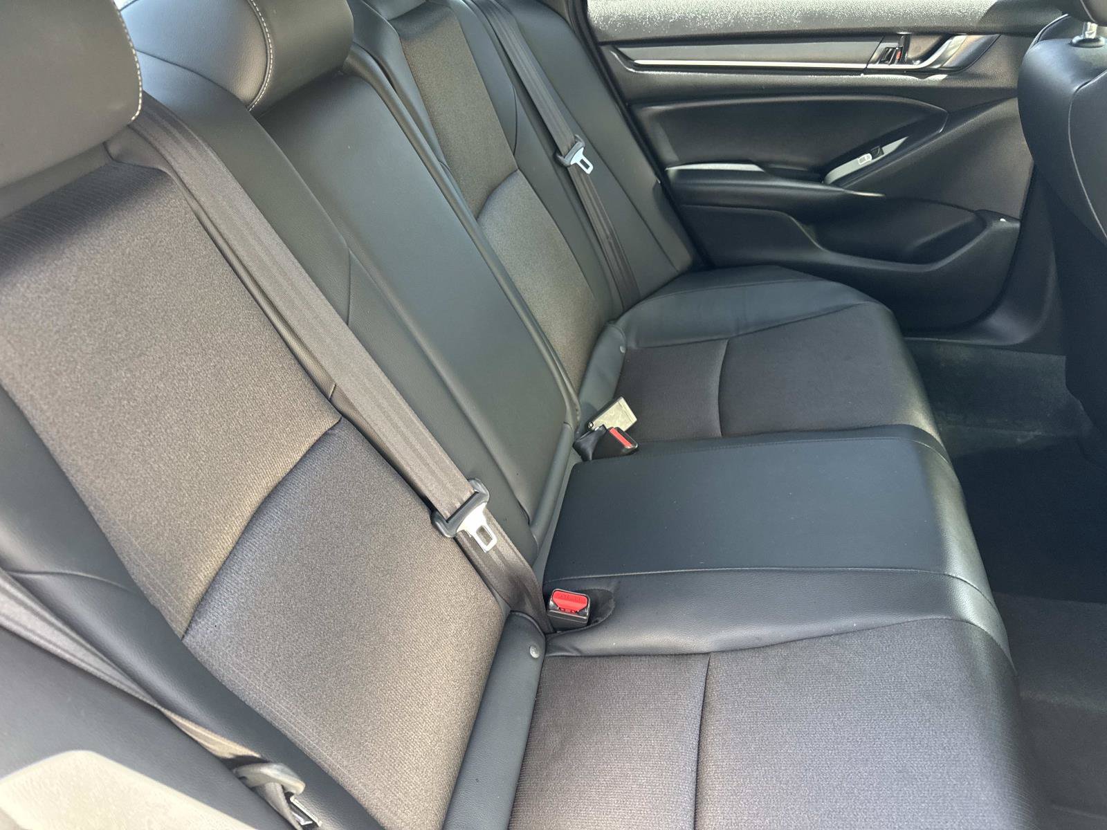 Used 2018 Honda Accord Sport image 18