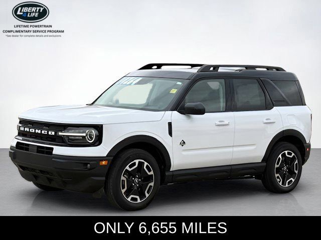 Used 2024 Ford Bronco Sport Outer Banks w/ Tech Package image 7