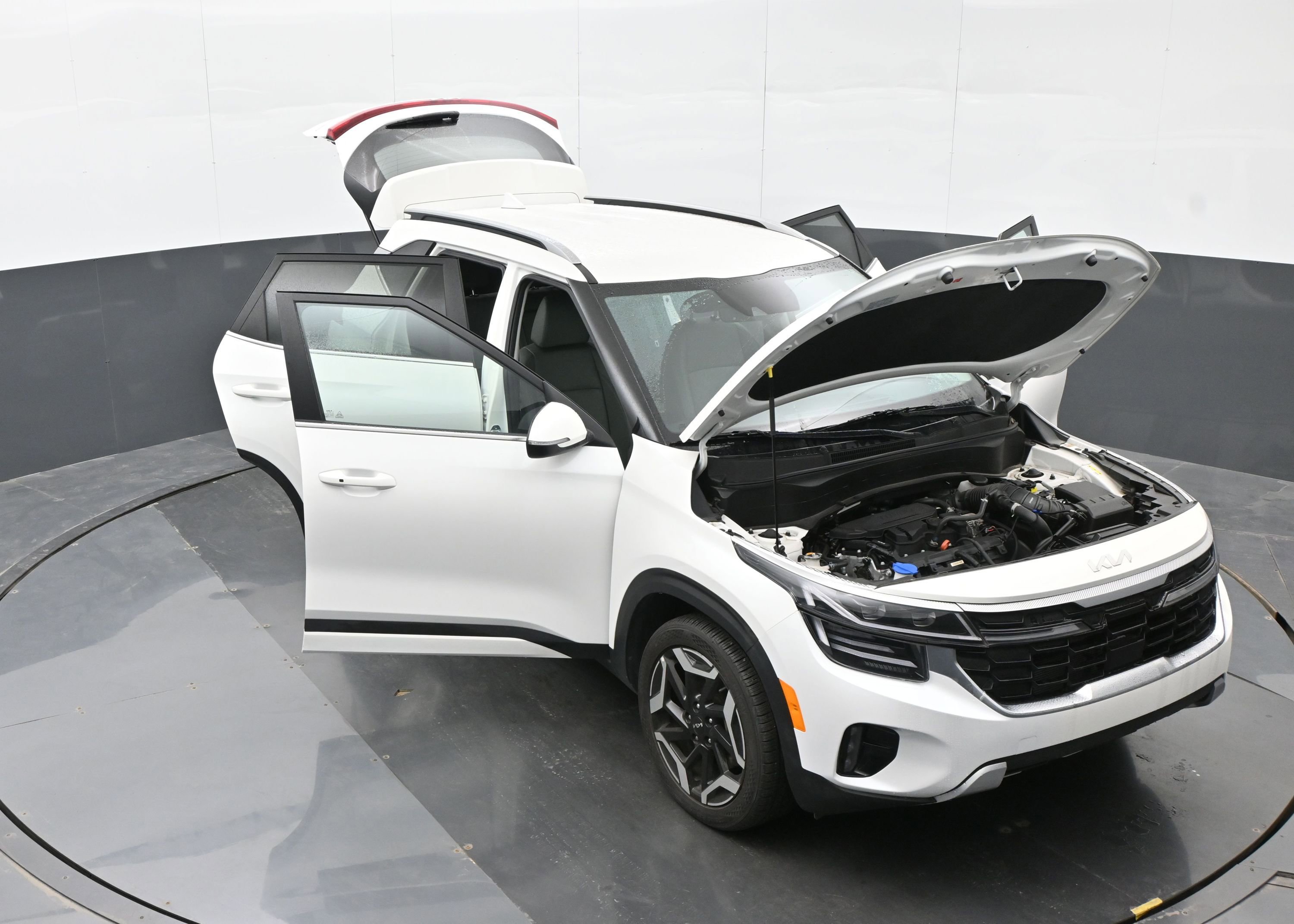 Used 2024 Kia Seltos SX image 45