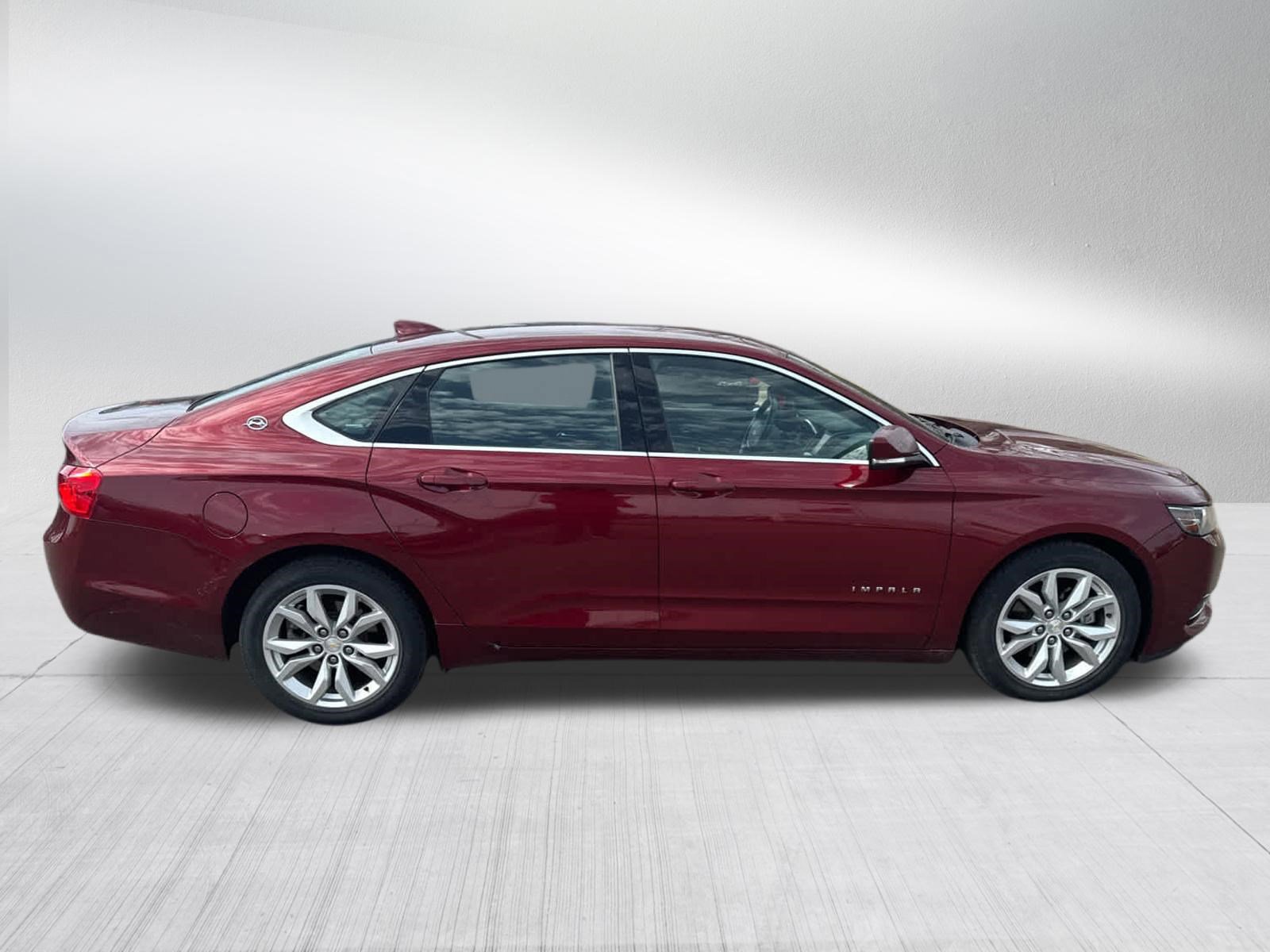 Used 2017 Chevrolet Impala LT w/ Convenience Package image 5
