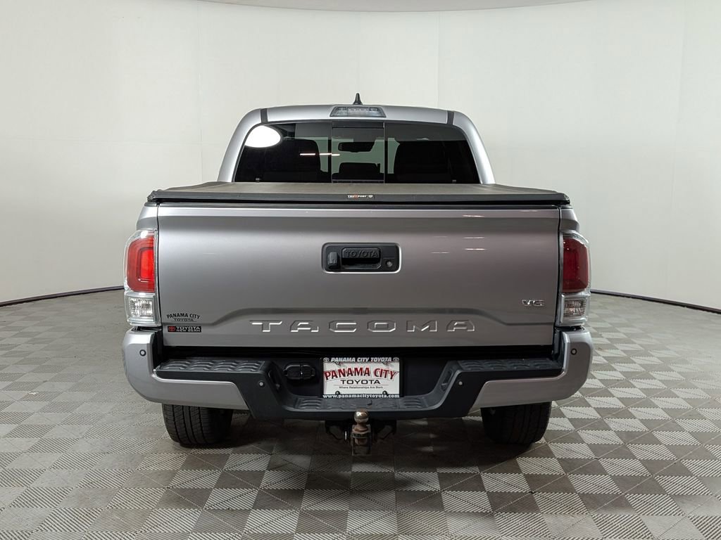 Used 2021 Toyota Tacoma TRD Sport w/ Technology Package AWD/4WD image 4