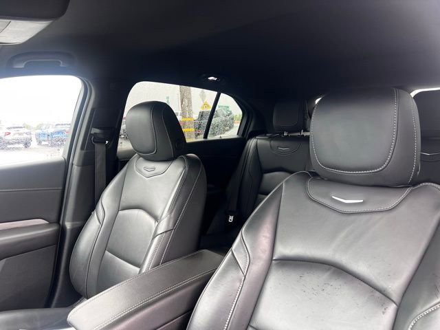 Used 2024 Cadillac XT4 Premium Luxury image 16