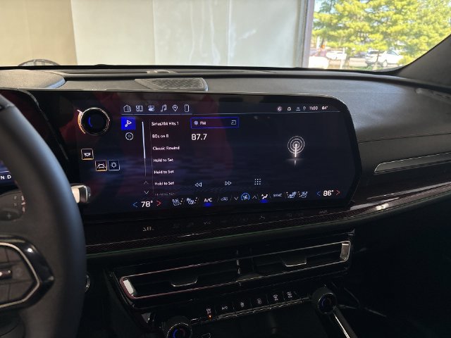 New 2027 Chevrolet Traverse RS AWD/4WD image 33
