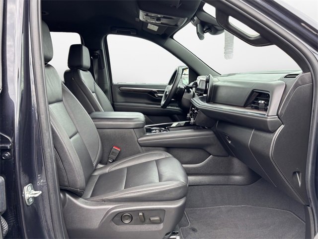 Used 2025 Chevrolet Tahoe Z71 image 15