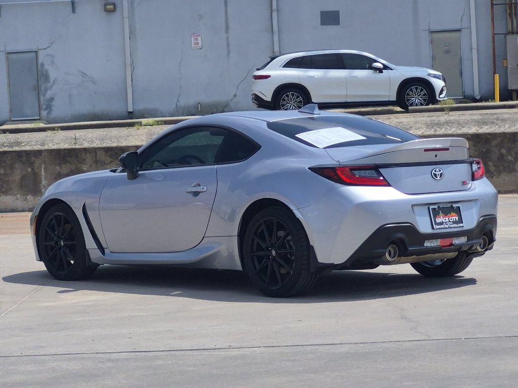 Used 2024 Toyota GR86 Premium RWD image 4