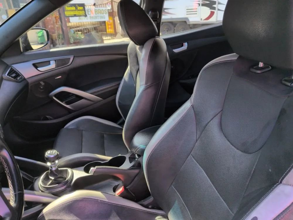 Used 2016 Hyundai Veloster Turbo w/ Option Group 04 image 21