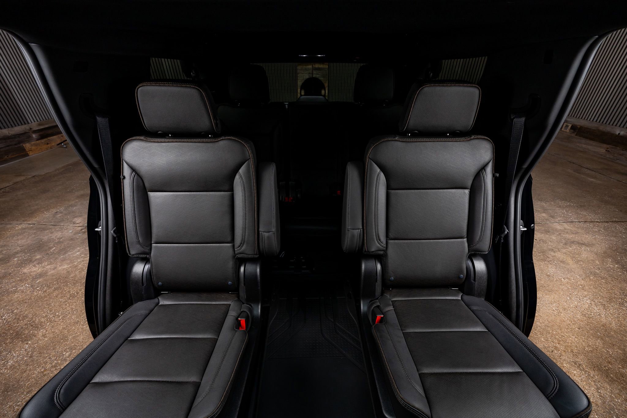 Used 2024 Chevrolet Tahoe High Country AWD/4WD image 36