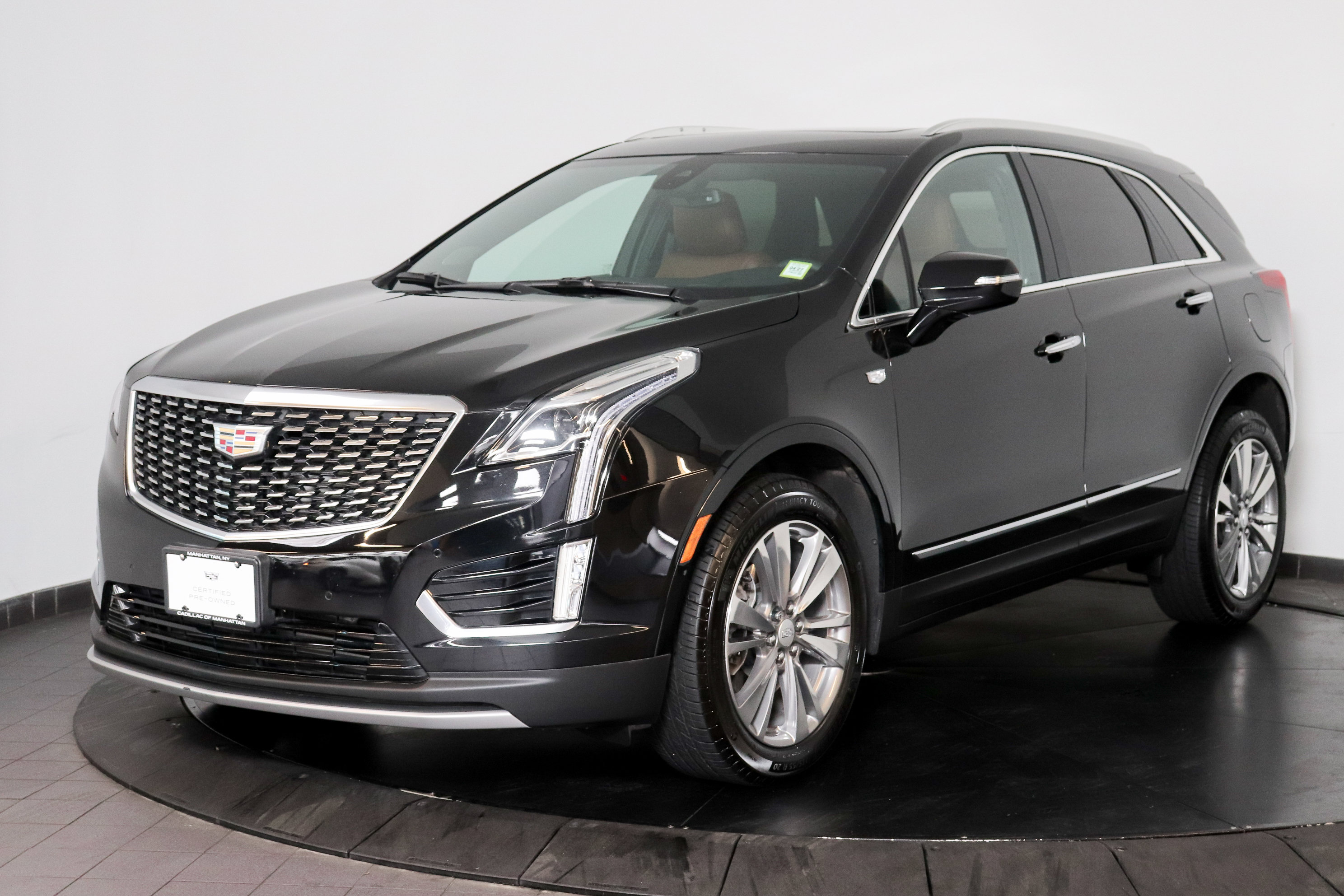 Used 2023 Cadillac XT5 Premium Luxury w/ LPO, Floor Liner Package AWD/4WD image 1