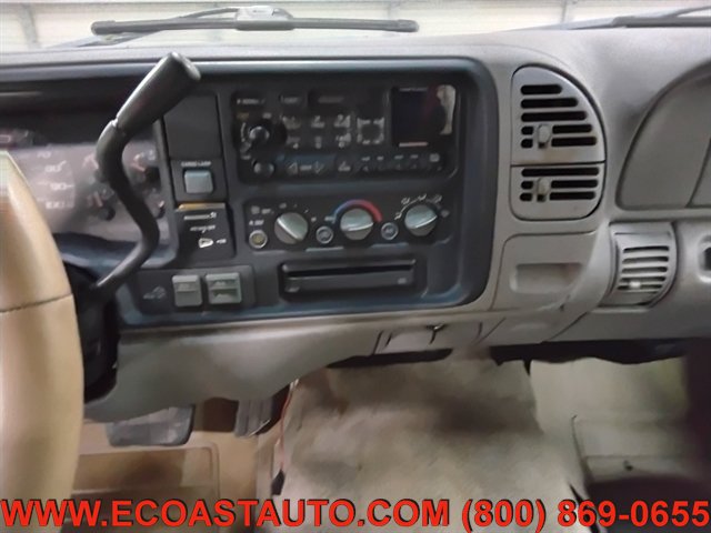 Used 1998 Chevrolet Silverado 1500 4x4 Extended Cab w/ Preferred Equipment Group 2 image 12