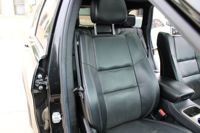 Used 2014 Jeep Grand Cherokee Limited w/ Luxury Group II RWD image 43