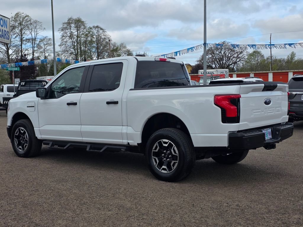 Used 2023 Ford F150 Lightning Pro image 2