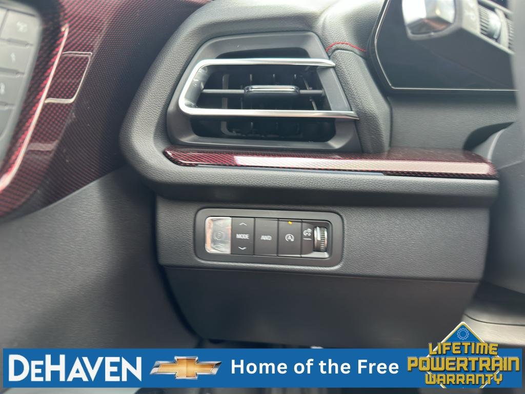 New 2026 Chevrolet Traverse RS w/ LPO, Floor Liner Package AWD/4WD image 16